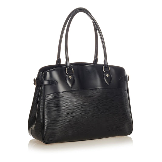 Louis Vuitton Epi Passy PM (SHG-26074)