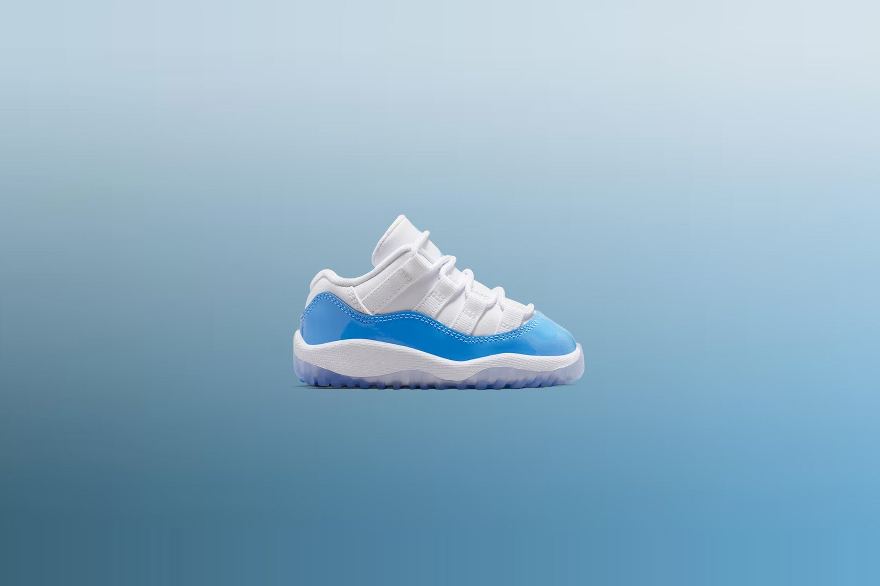 Air Jordan 11 Retro Low 'University Blue' (TD) - White/University Blue/Black