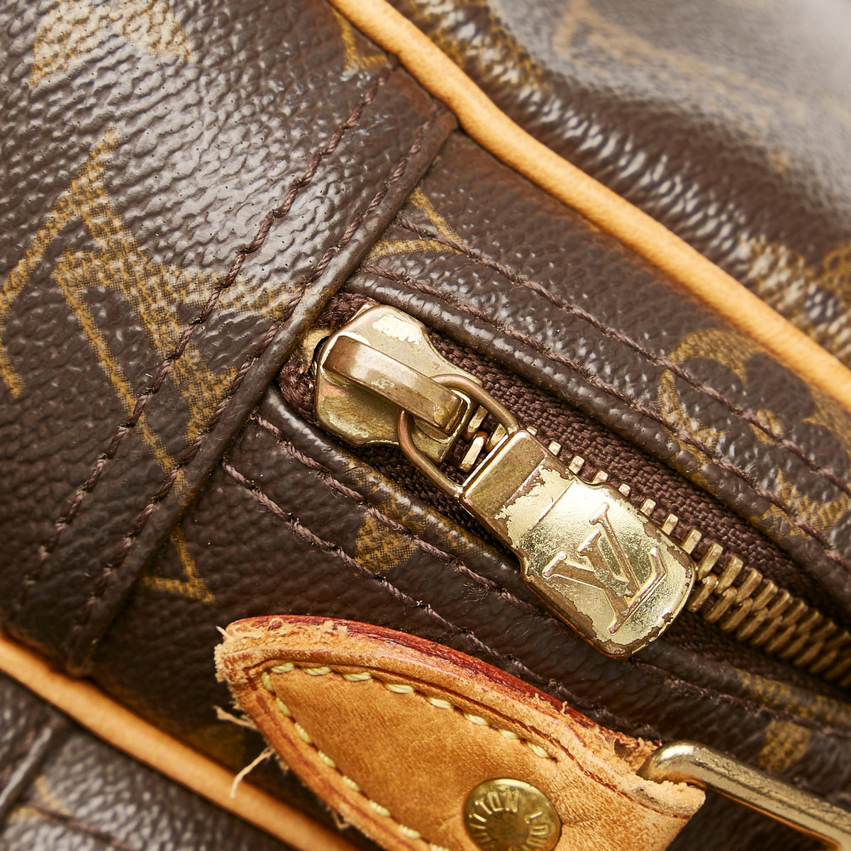 Louis Vuitton Monogram Reporter PM (SHG-27668)