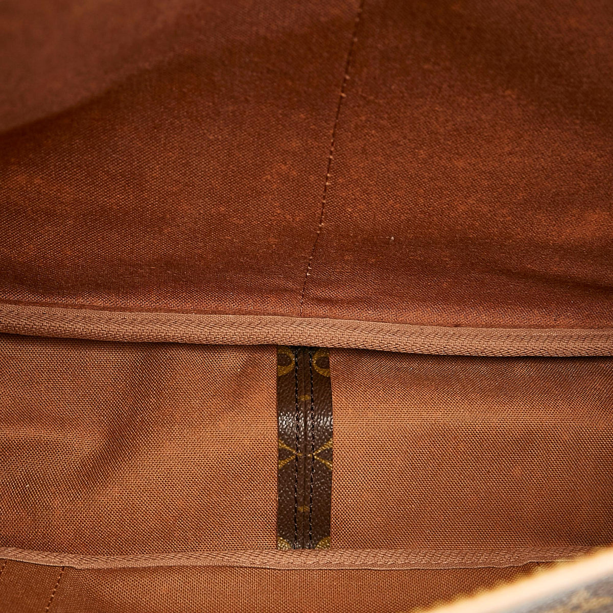 Louis Vuitton Monogram Saumur 43 (SHG-26873)