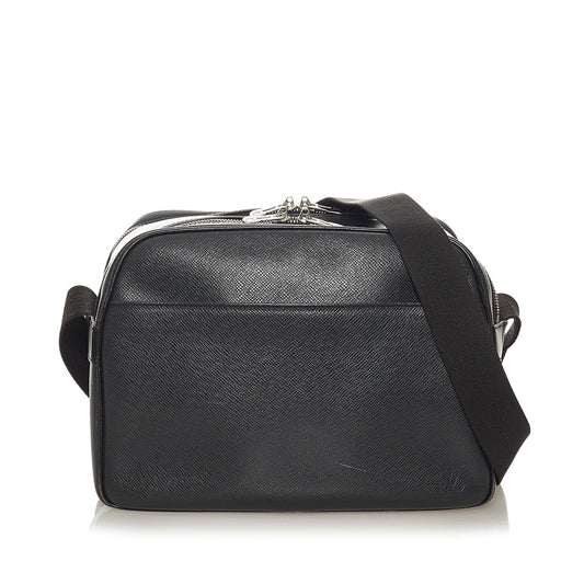 Louis Vuitton Taiga Reporter PM (SHG-27532)