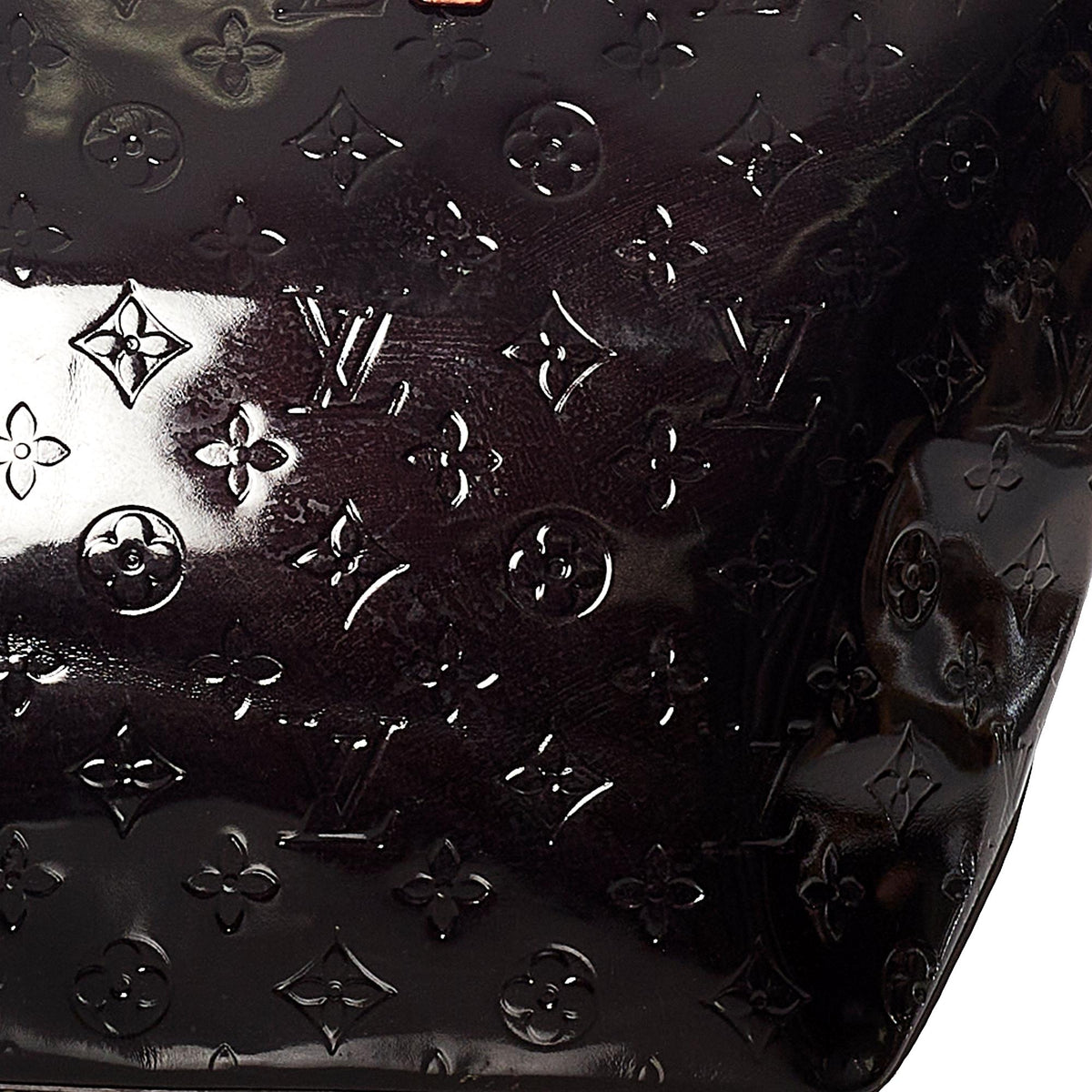 Louis Vuitton Vernis Bellevue GM (SHG-27390)