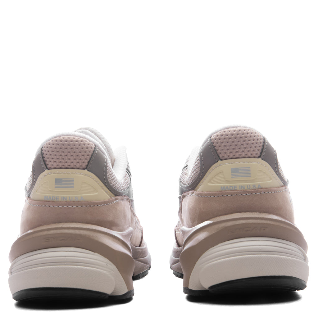 Made in USA 990v6 - Driftwood/Timberwolf/Mushroom