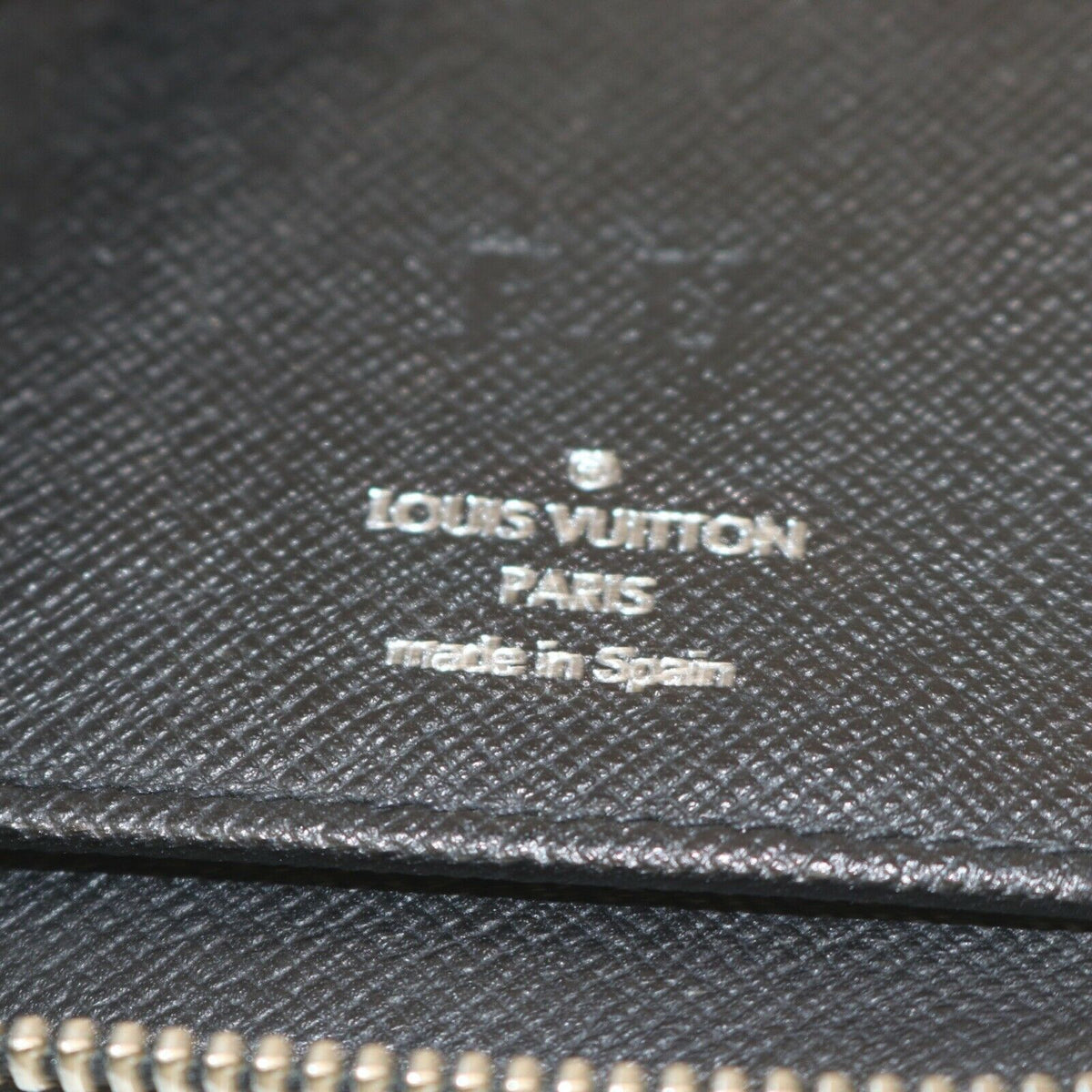 Louis Vuitton Zippy Wallet Black